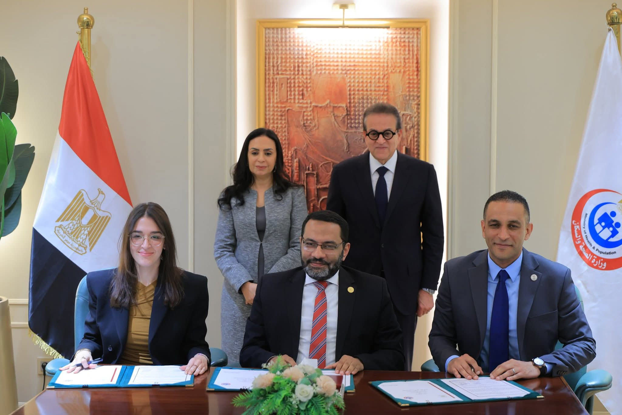 وزيرا الصحة والتضامن الاجتماعي يشهدان توقيع مذكرة تفاهم لتقديم خدمات طبية للسيدات تحت شعار “اسبقي بخطوة”.